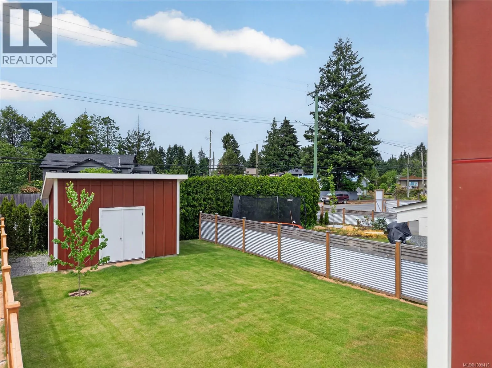 2 4703 Cumberland Rd