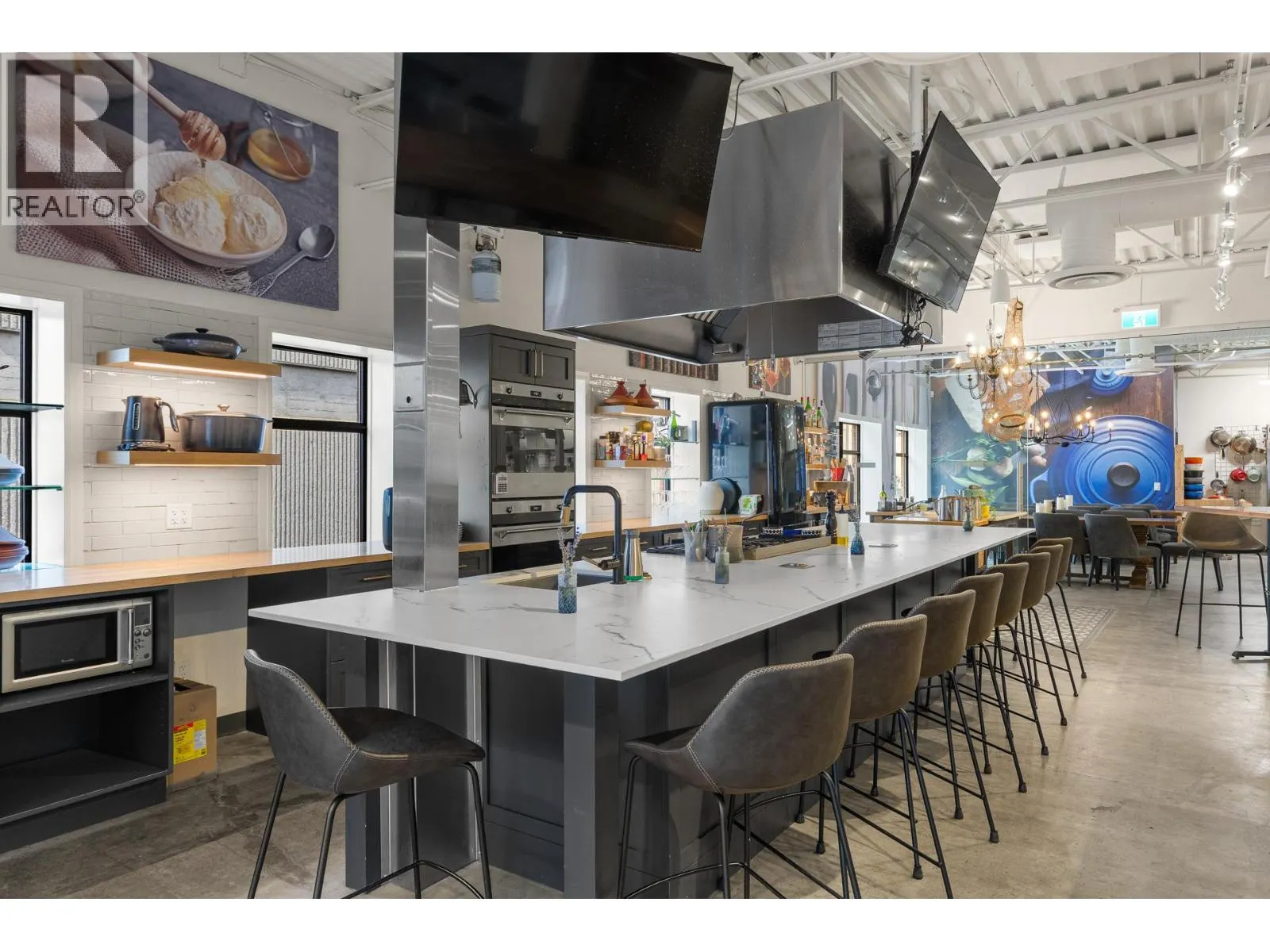 510 Bernard Avenue Unit# 200
