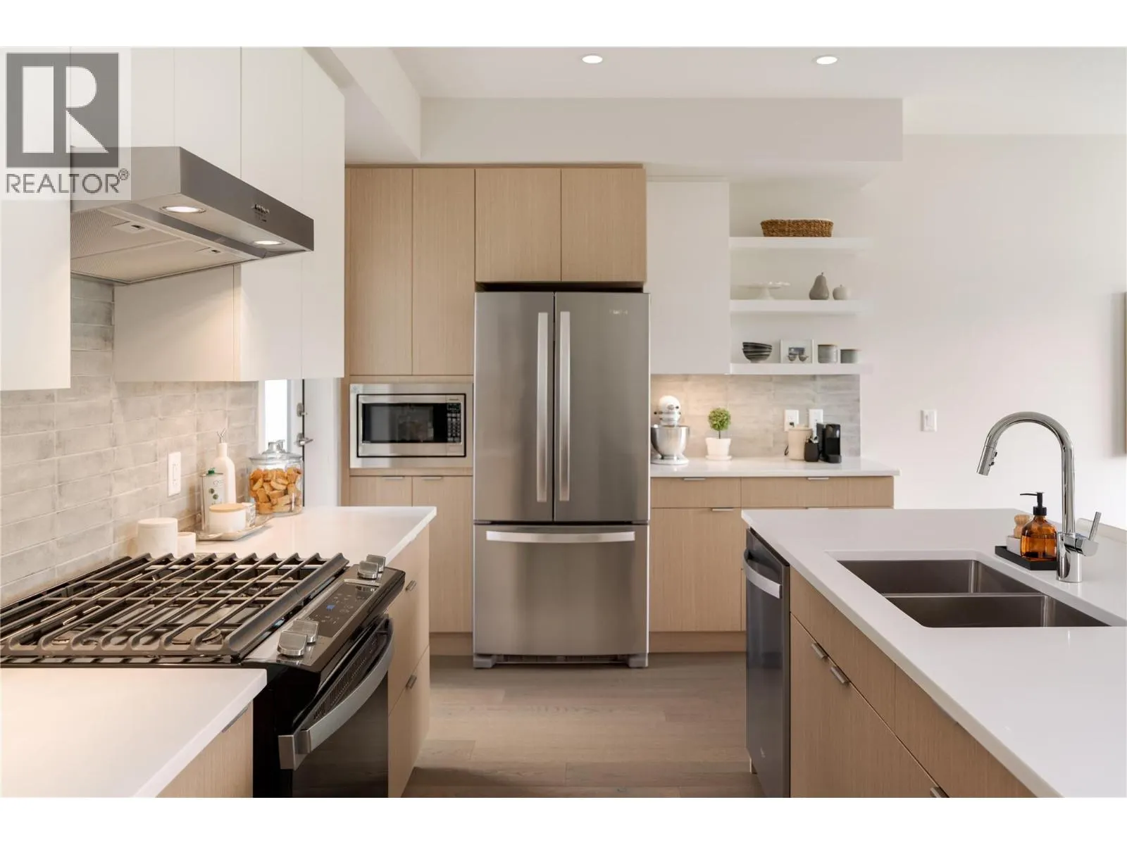 3719 WOODSDALE Road Unit# 17