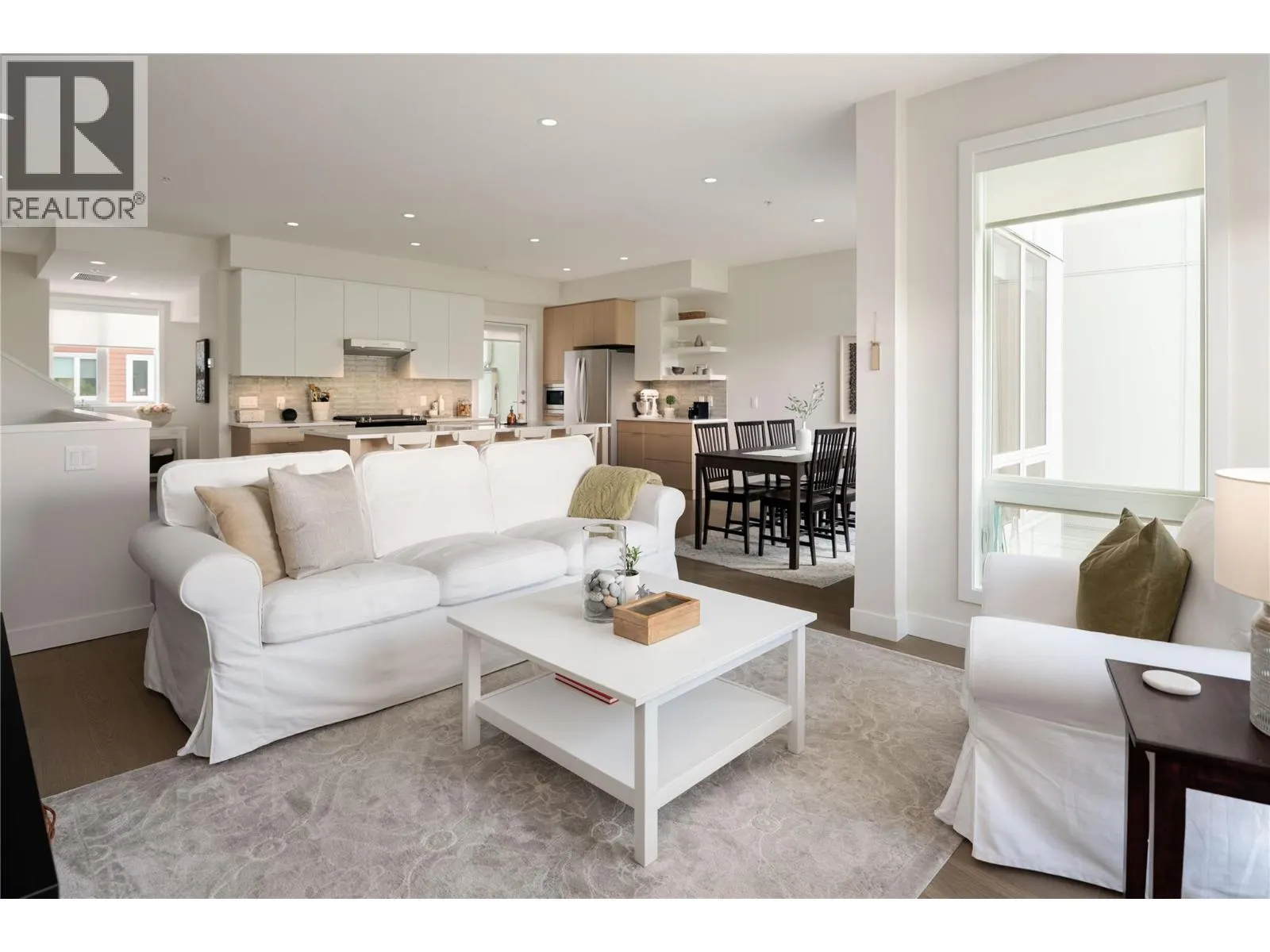 3719 WOODSDALE Road Unit# 17