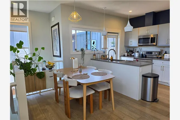 726 Coopland Crescent Unit# 2