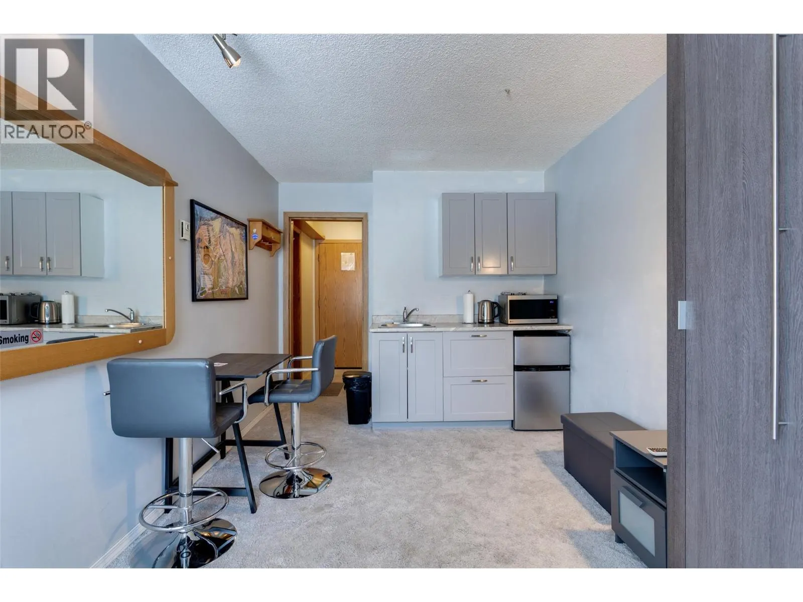 5375 Big White Road Unit# 230