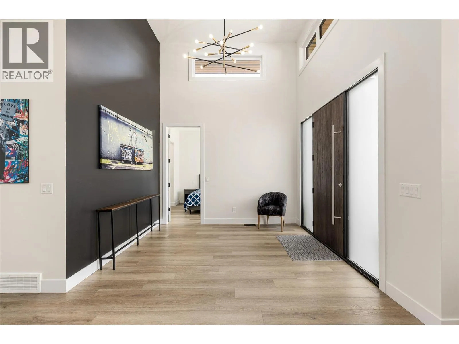 10245 Beacon Hill Drive