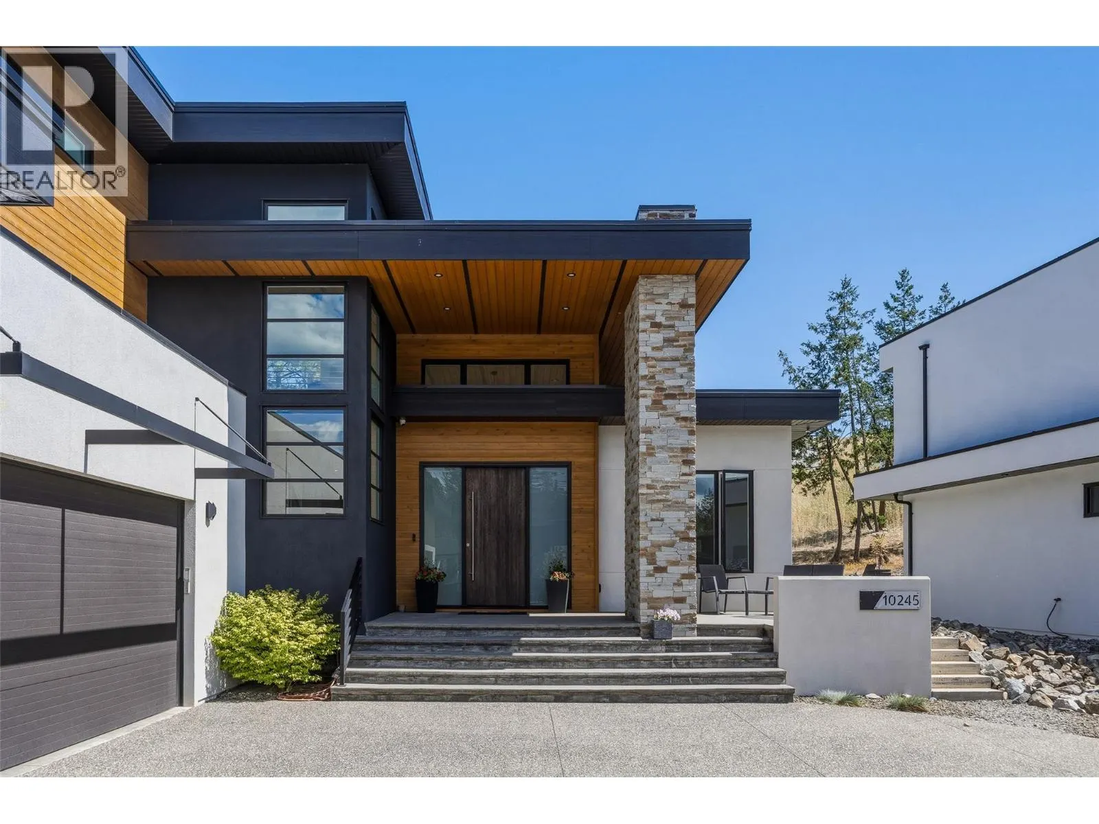 10245 Beacon Hill Drive