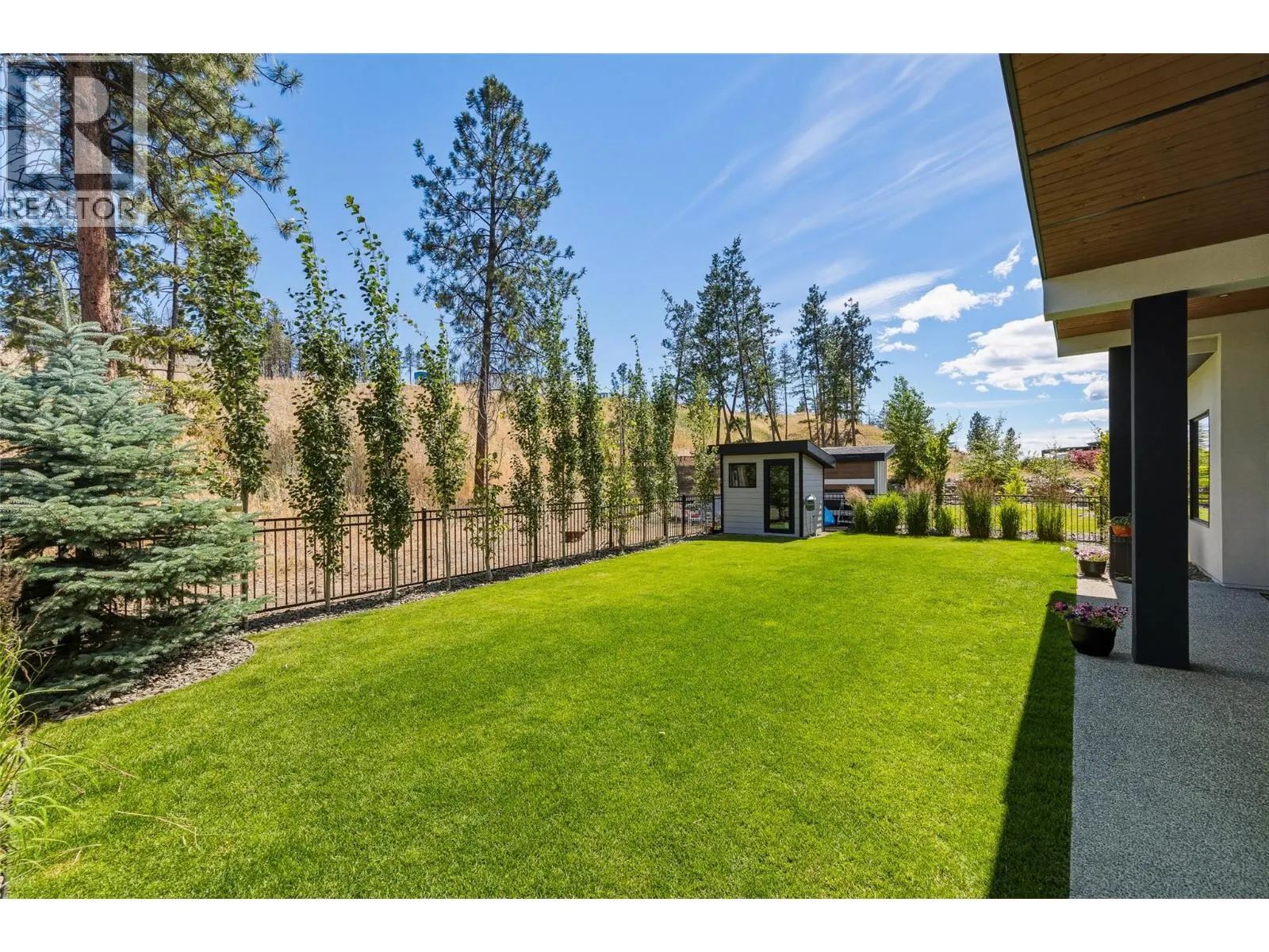 10245 Beacon Hill Drive