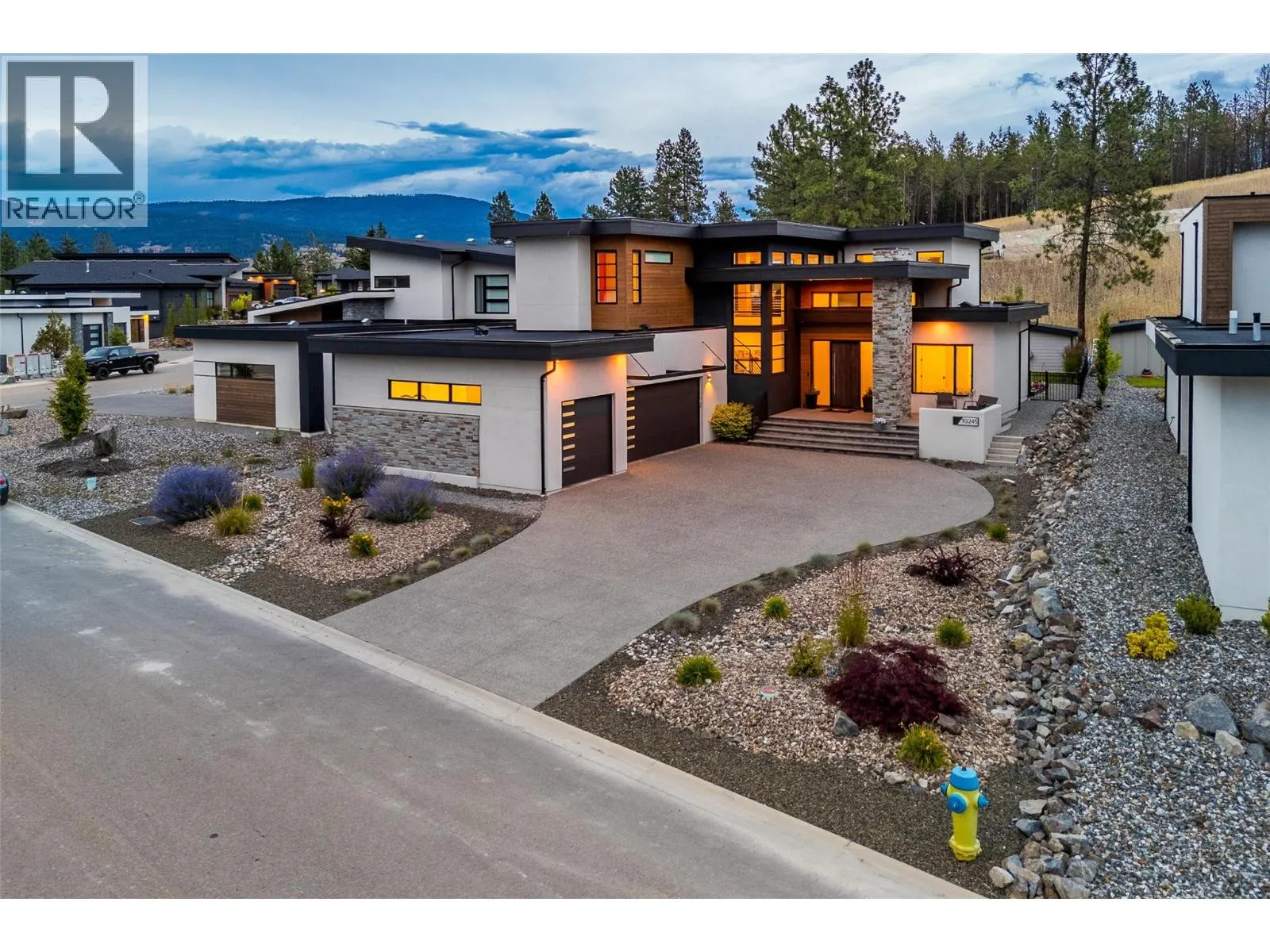 10245 Beacon Hill Drive