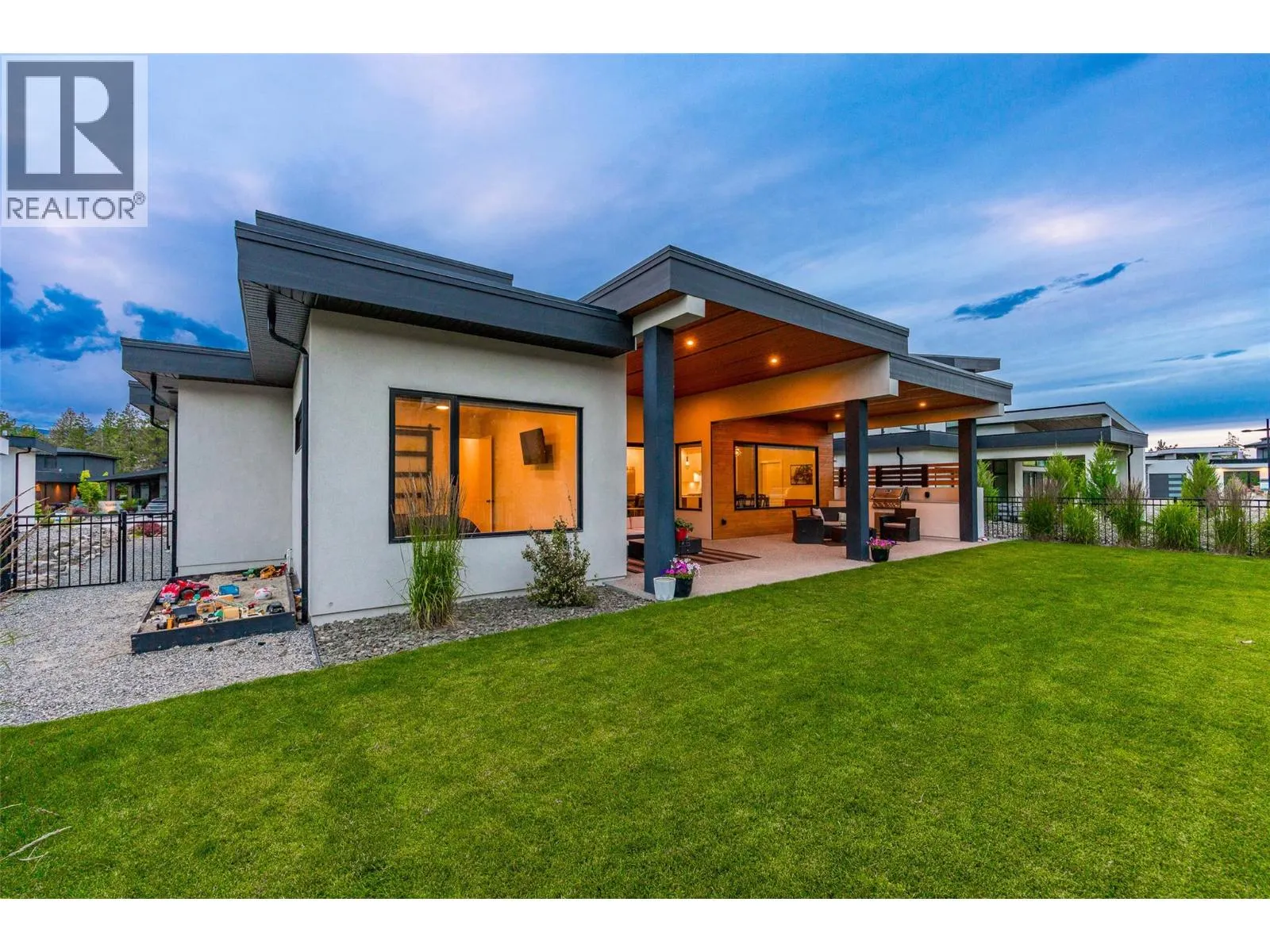 10245 Beacon Hill Drive