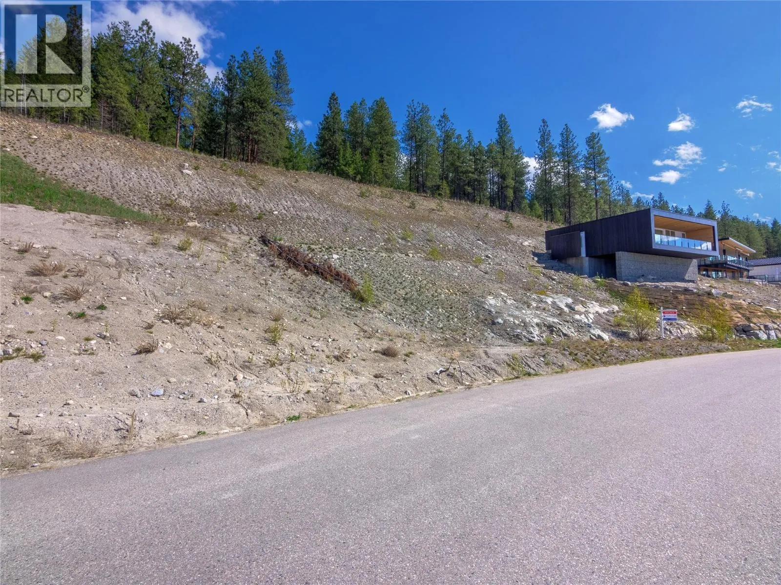 2960 OUTLOOK Way