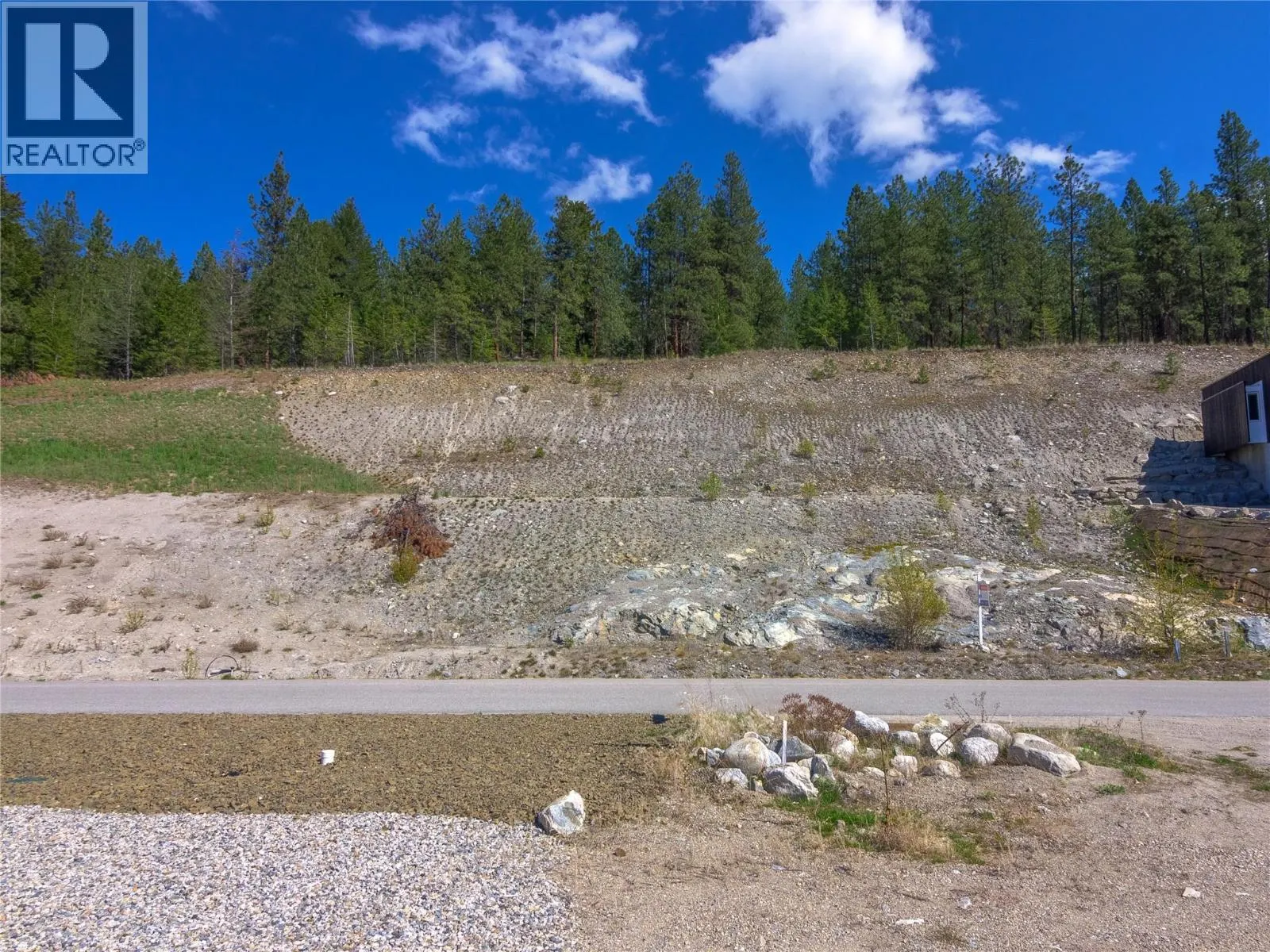 2960 OUTLOOK Way