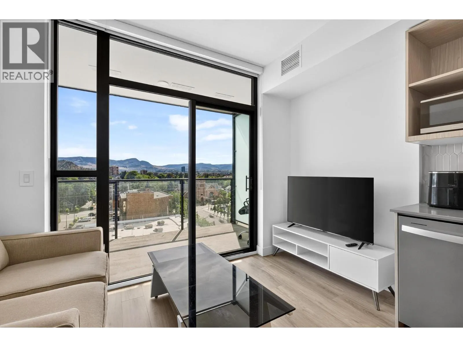 1488 Bertram Street Unit# 807