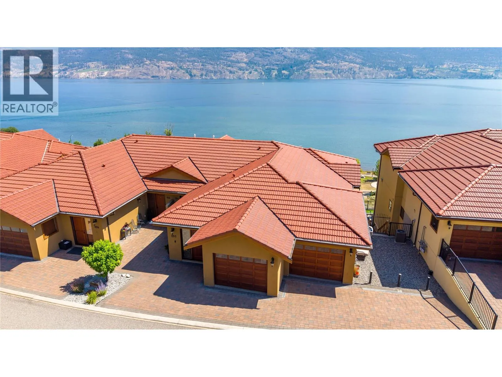 14419 Downton Avenue Unit# 205