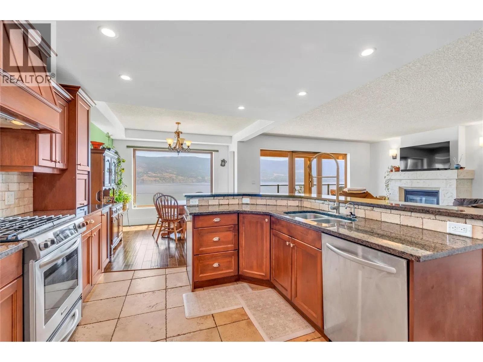 14419 Downton Avenue Unit# 205