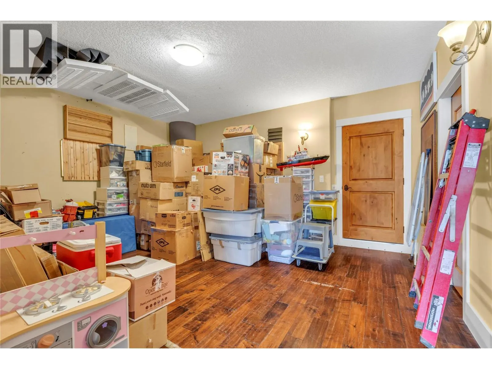 14419 Downton Avenue Unit# 205