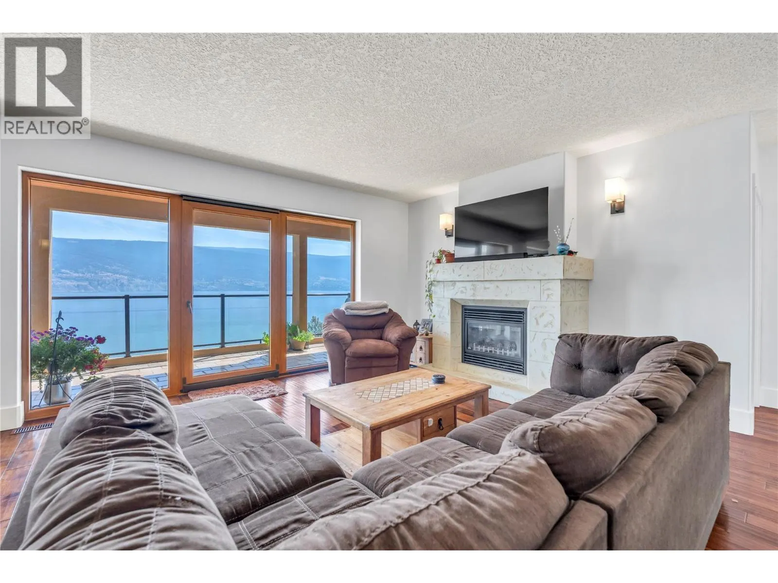 14419 Downton Avenue Unit# 205