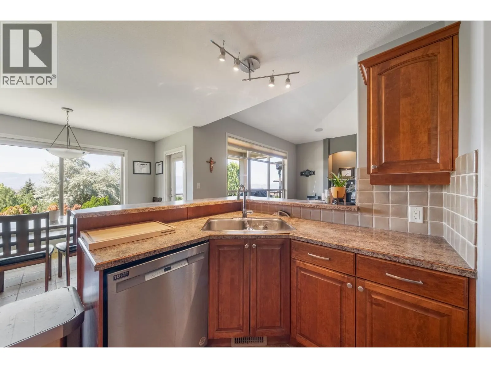 632 Arrowleaf Lane