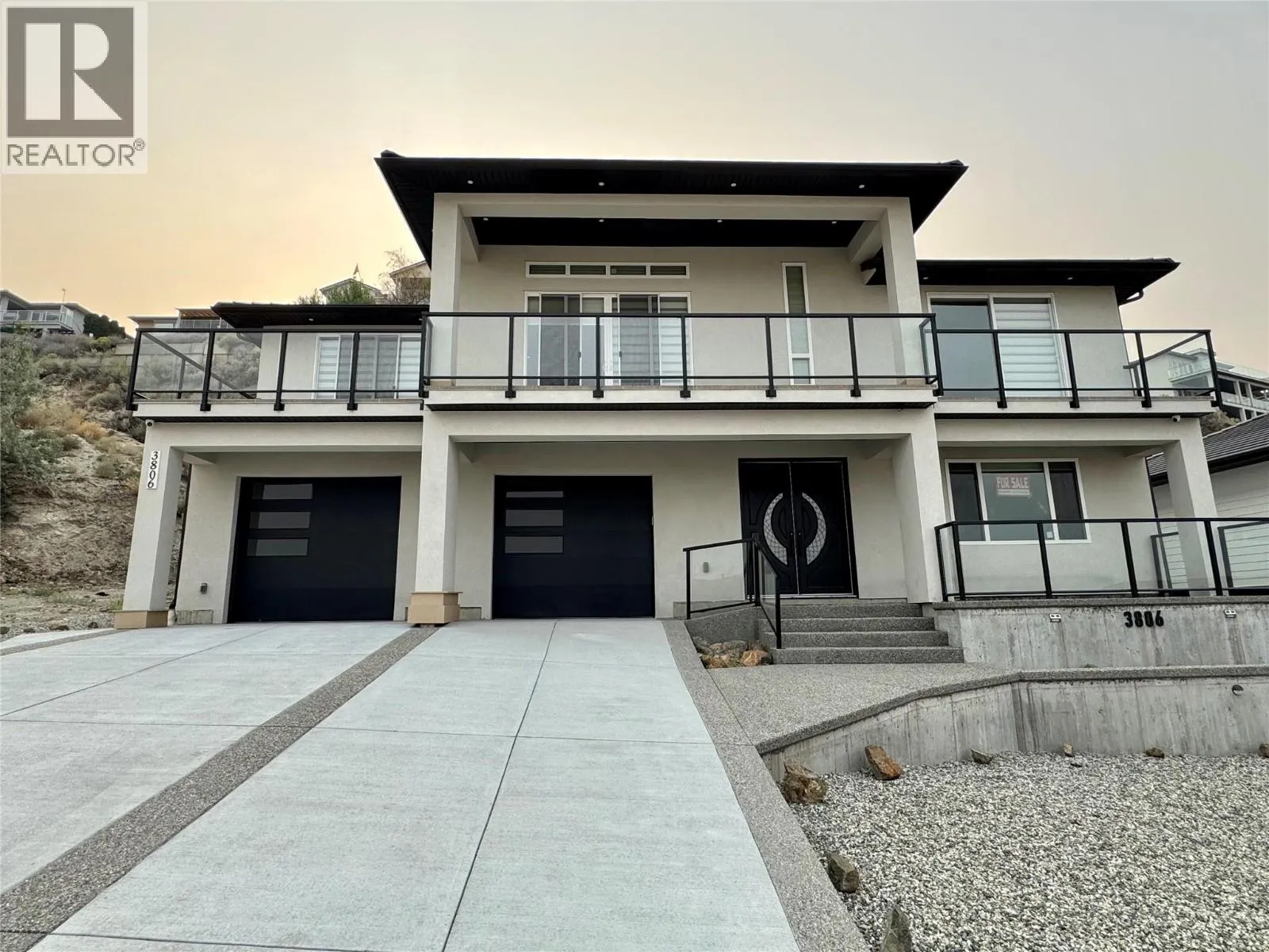 3806 Torrey Pines Drive