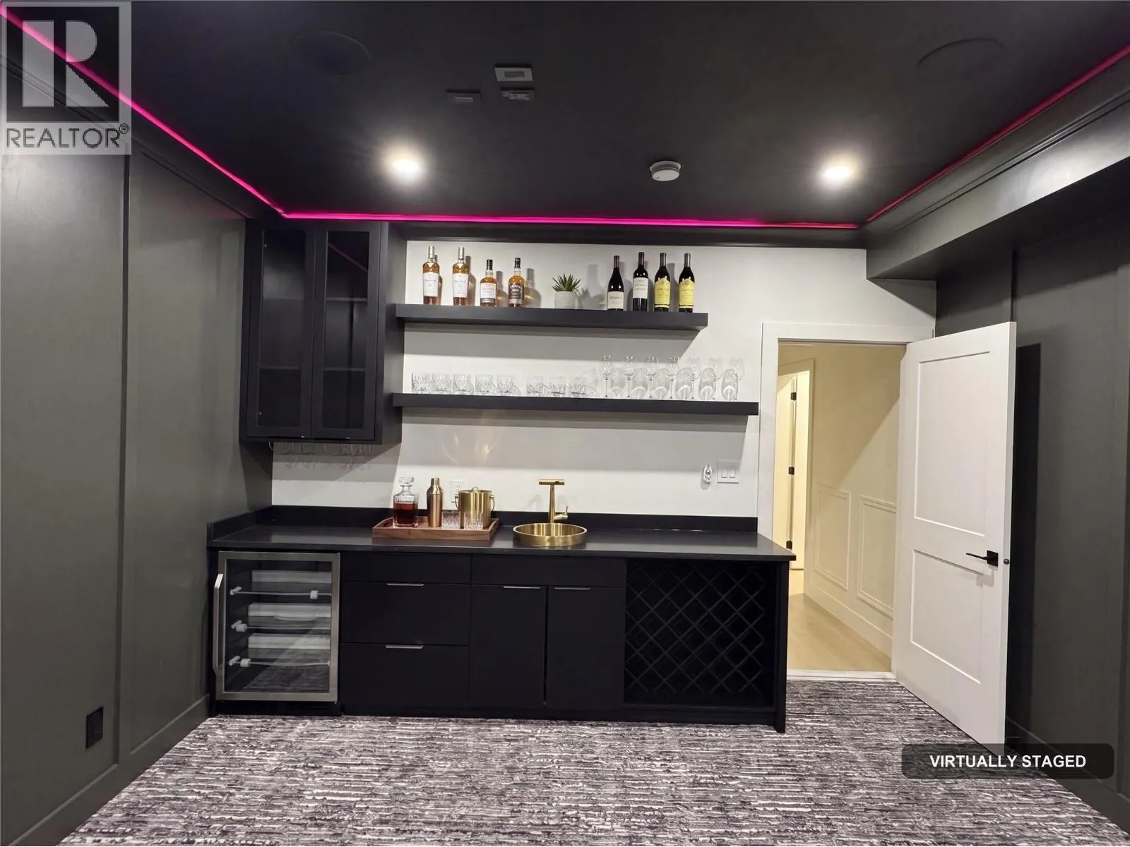3806 Torrey Pines Drive