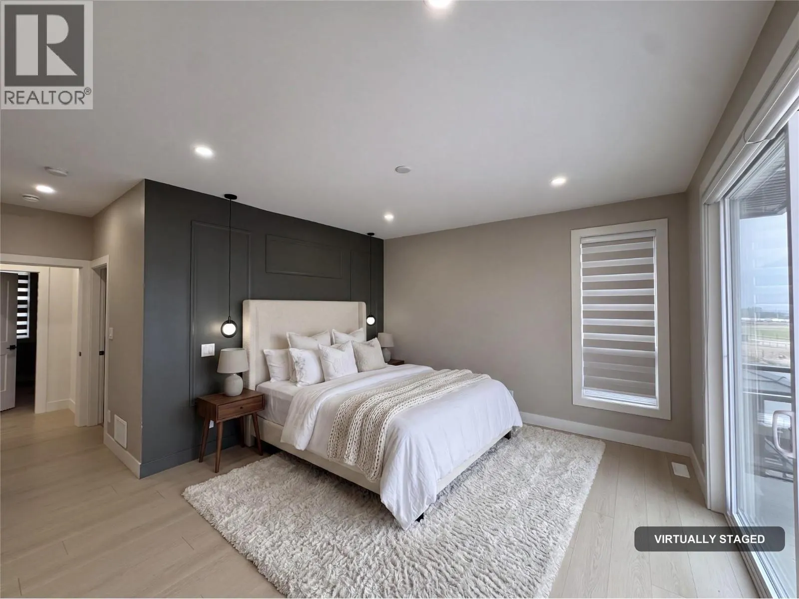 3806 Torrey Pines Drive