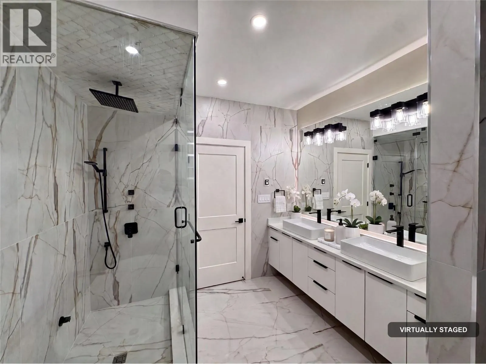 3806 Torrey Pines Drive
