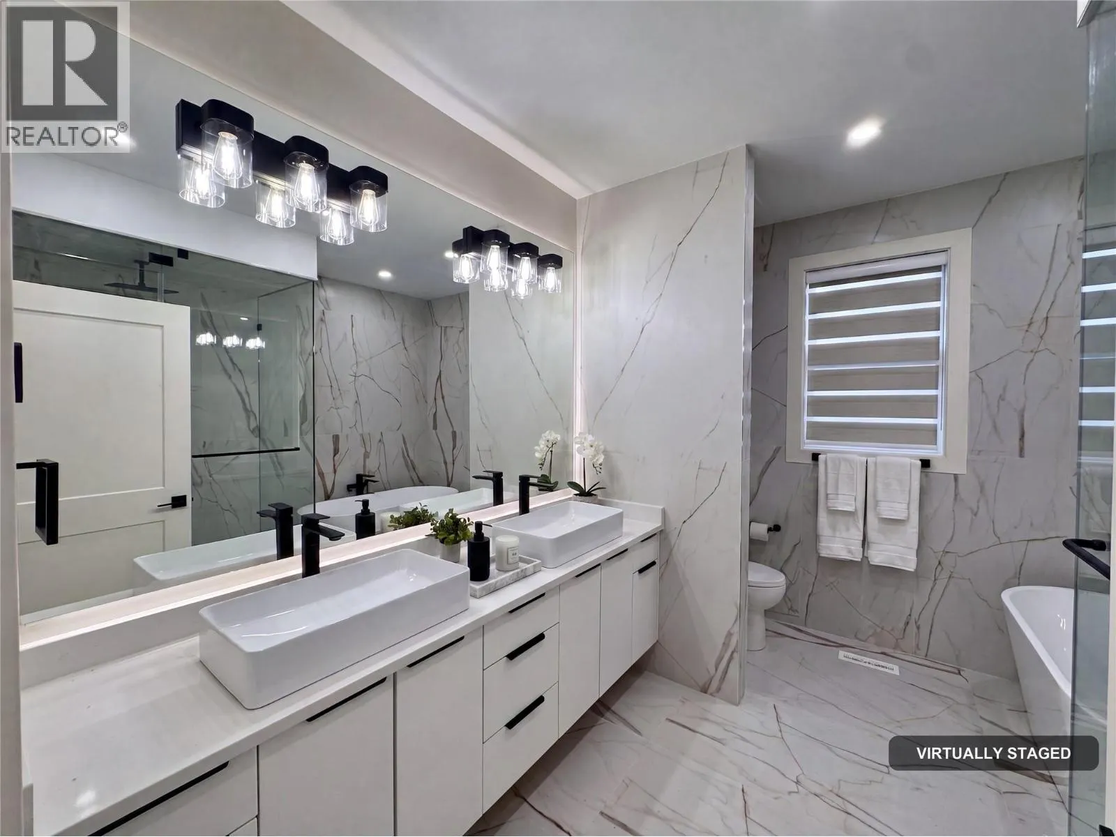 3806 Torrey Pines Drive