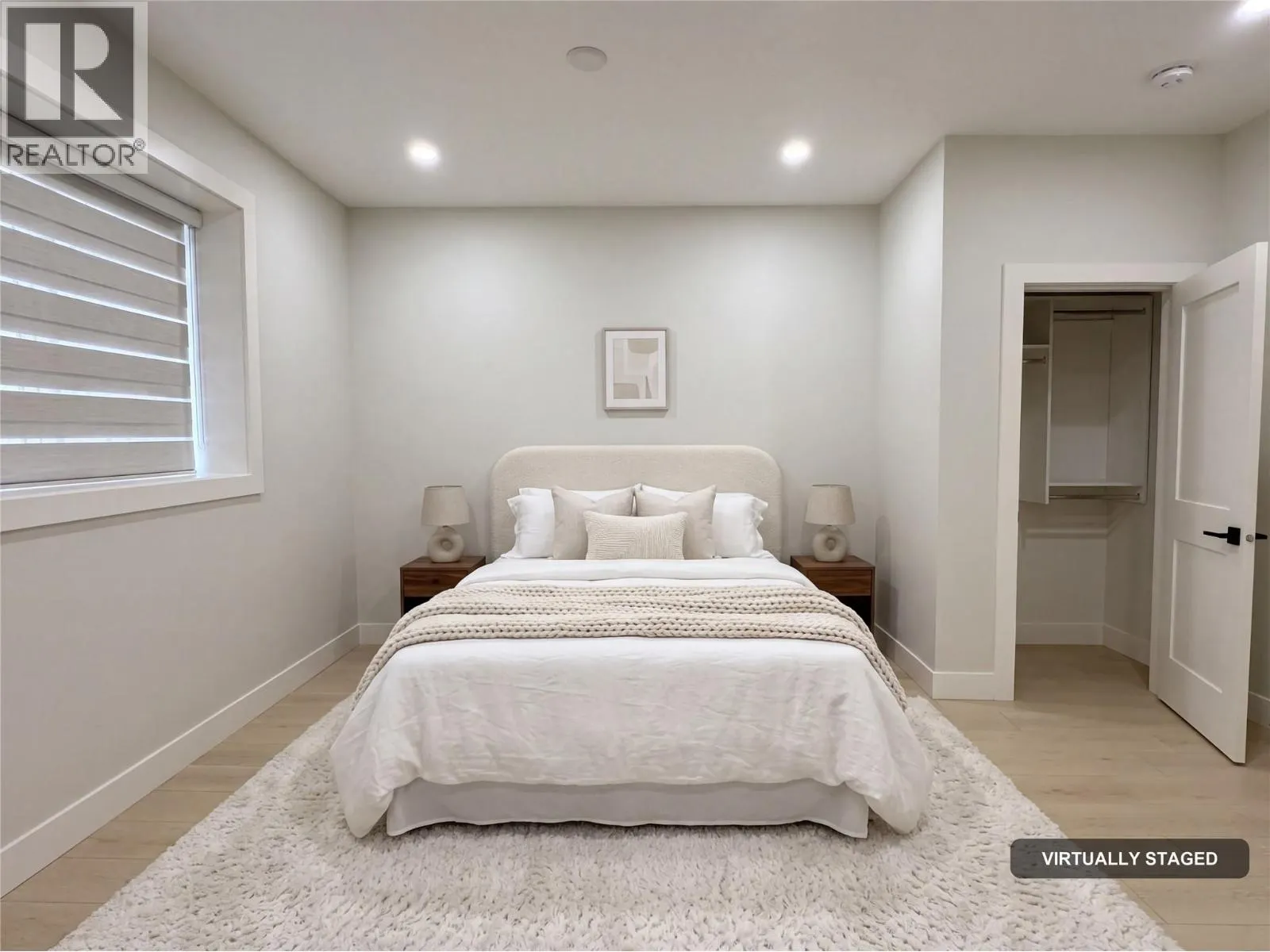 3806 Torrey Pines Drive