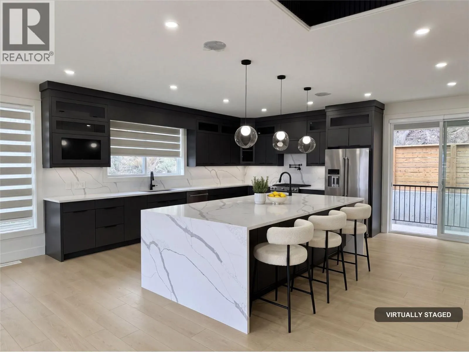 3806 Torrey Pines Drive