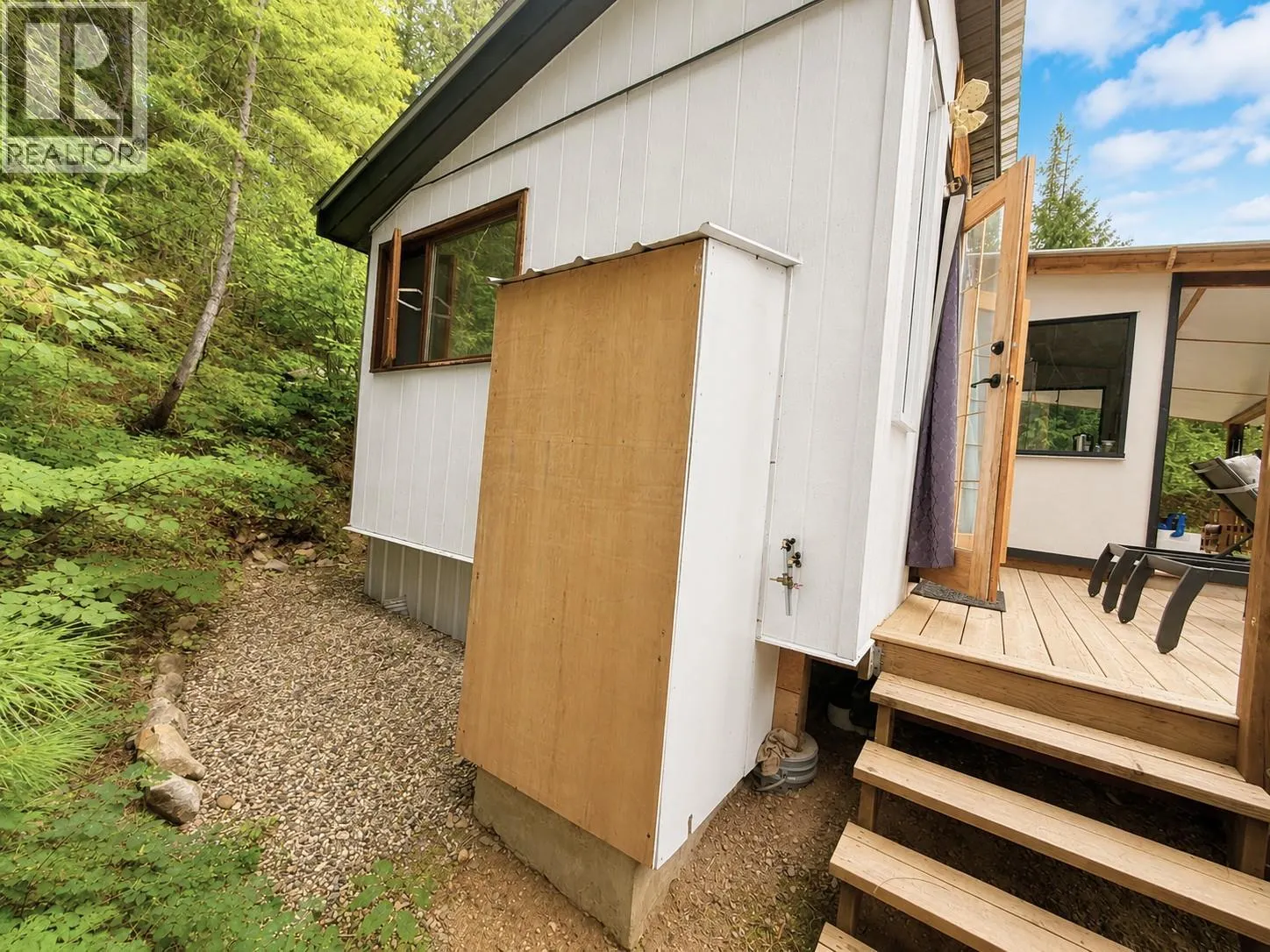 87 Dolly Varden Road