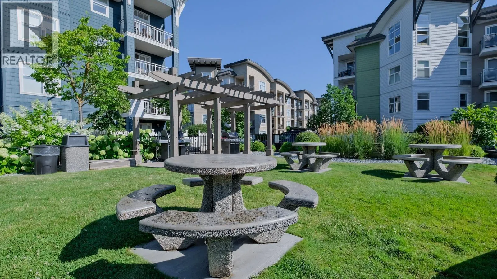 571 Yates Road Unit# 404