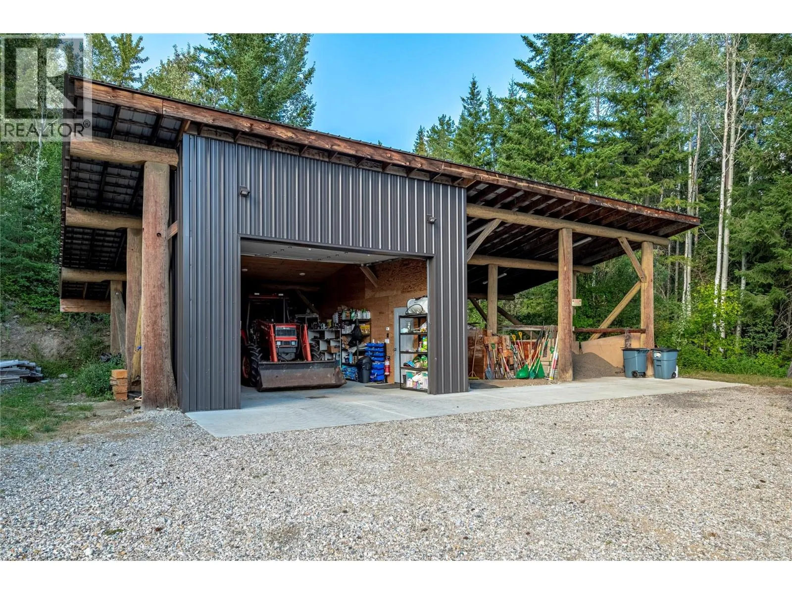 8100/8104 Silver Star Road Road