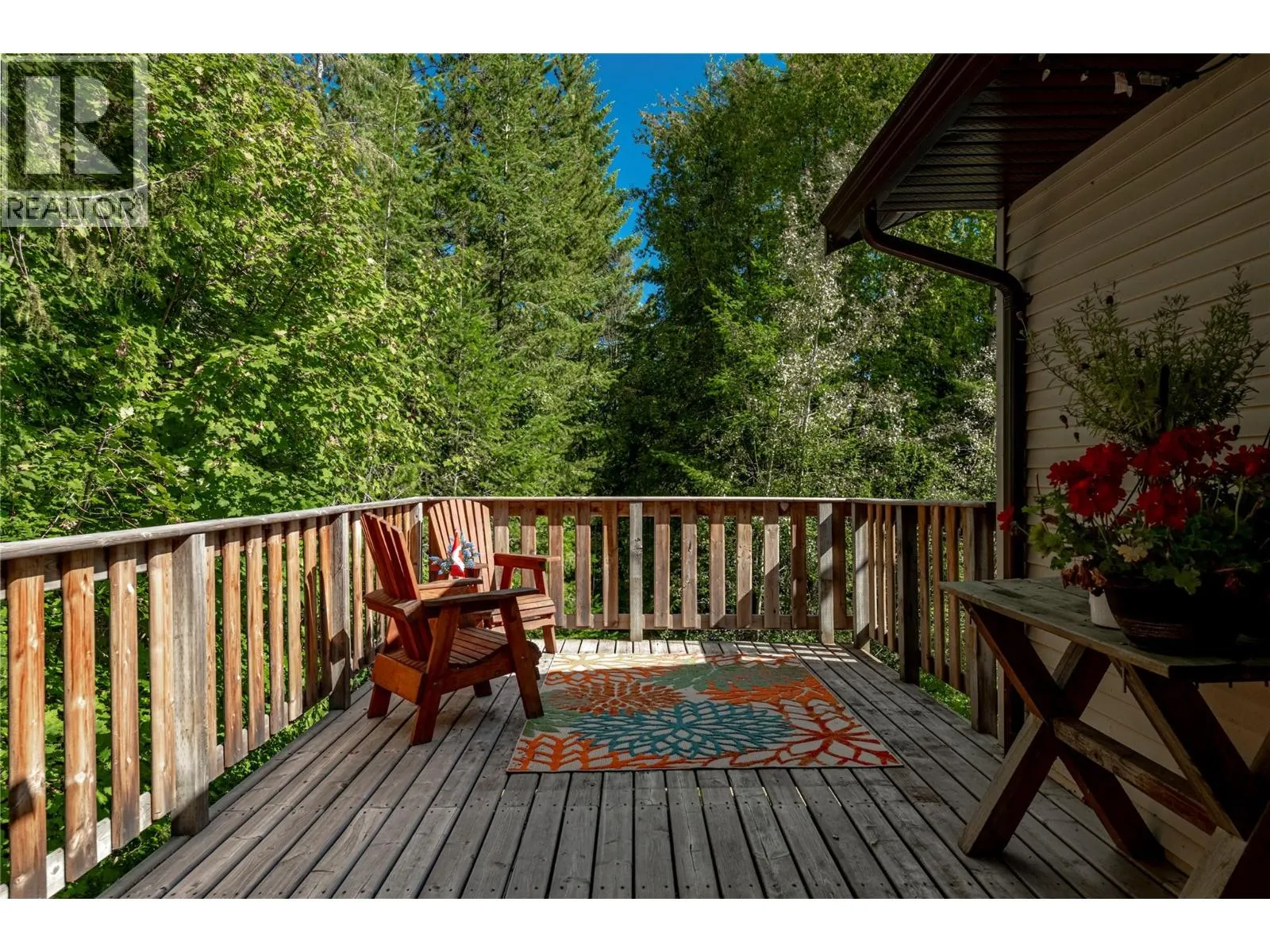 8100/8104 Silver Star Road Road