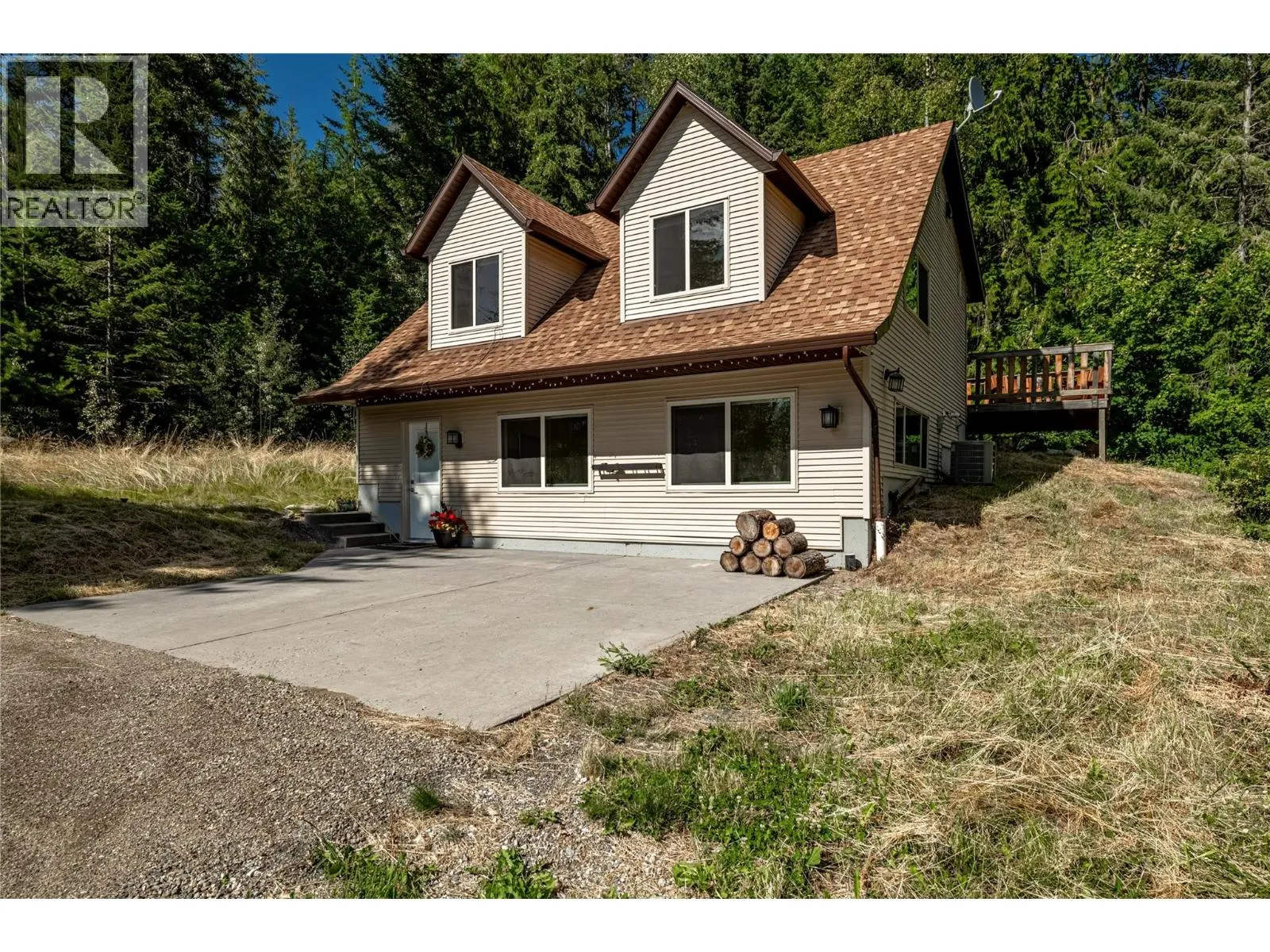 8100/8104 Silver Star Road Road
