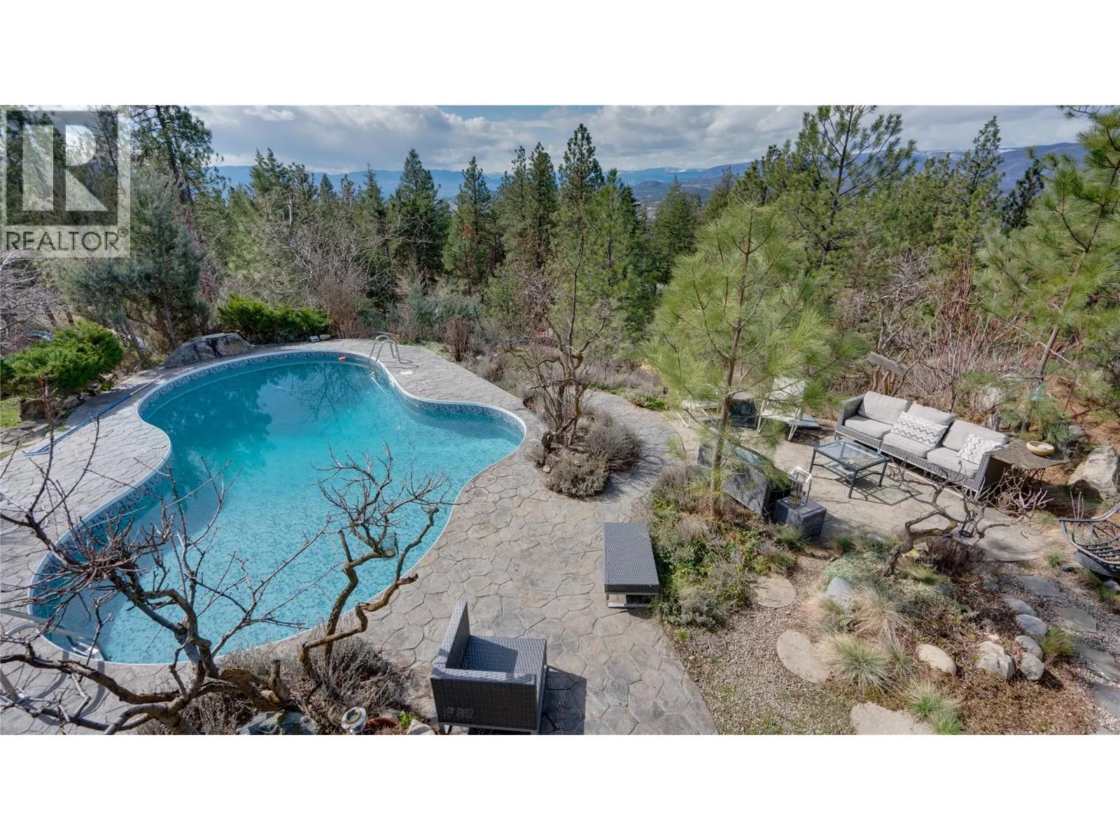 5775 Deadpine Drive