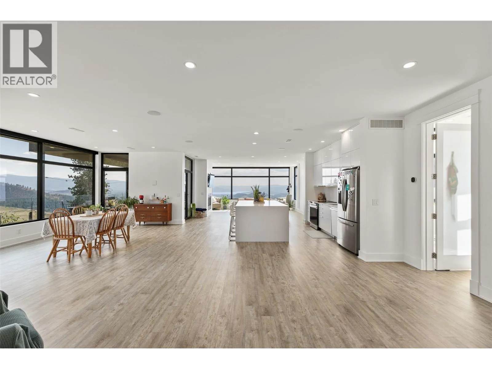 4425 Twin Creek Place