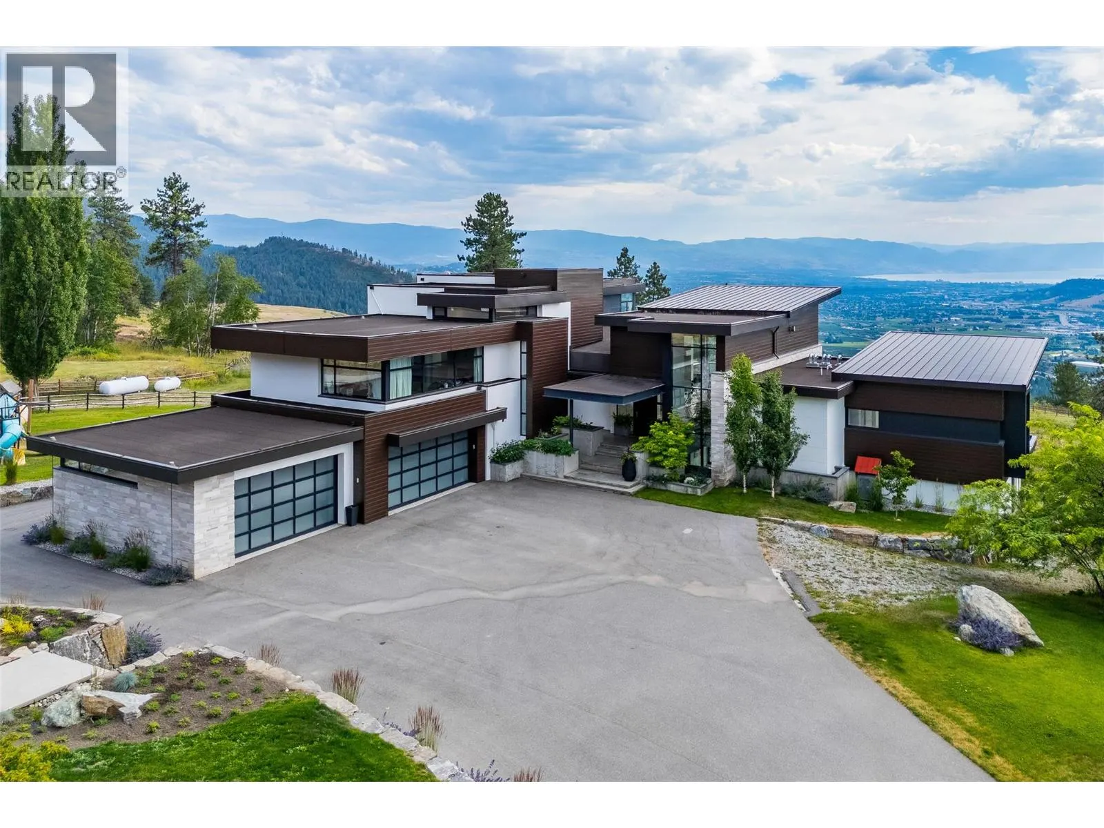 4425 Twin Creek Place