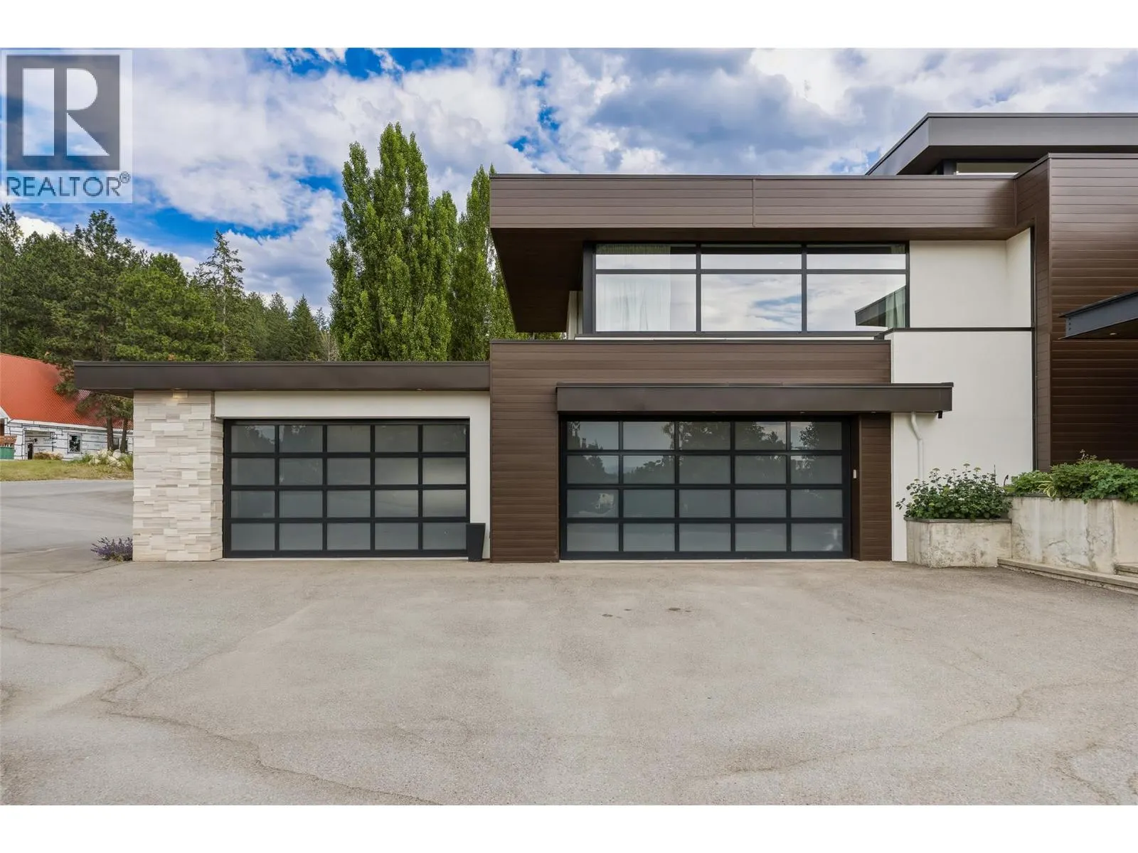 4425 Twin Creek Place