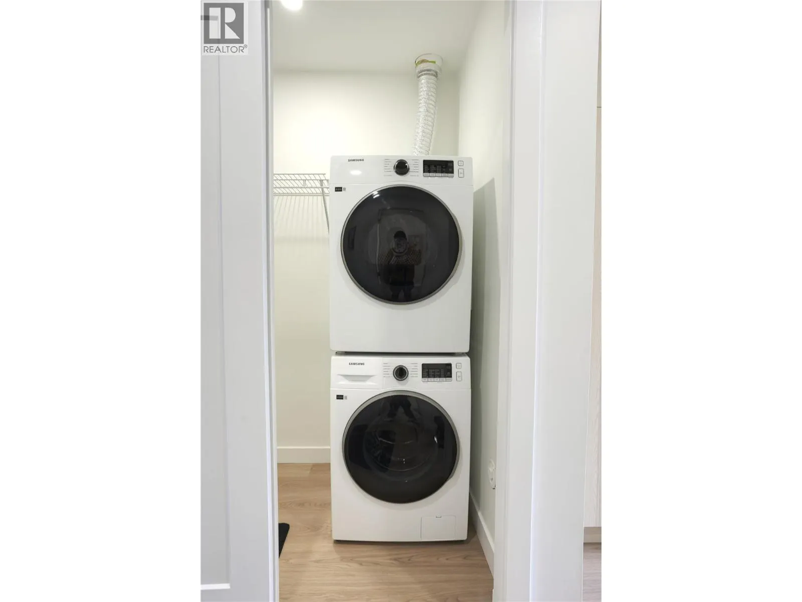 1380 Pridham Avenue Unit# 408
