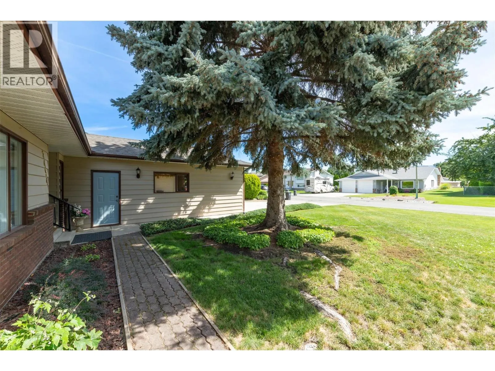 2434 Rhondda Crescent