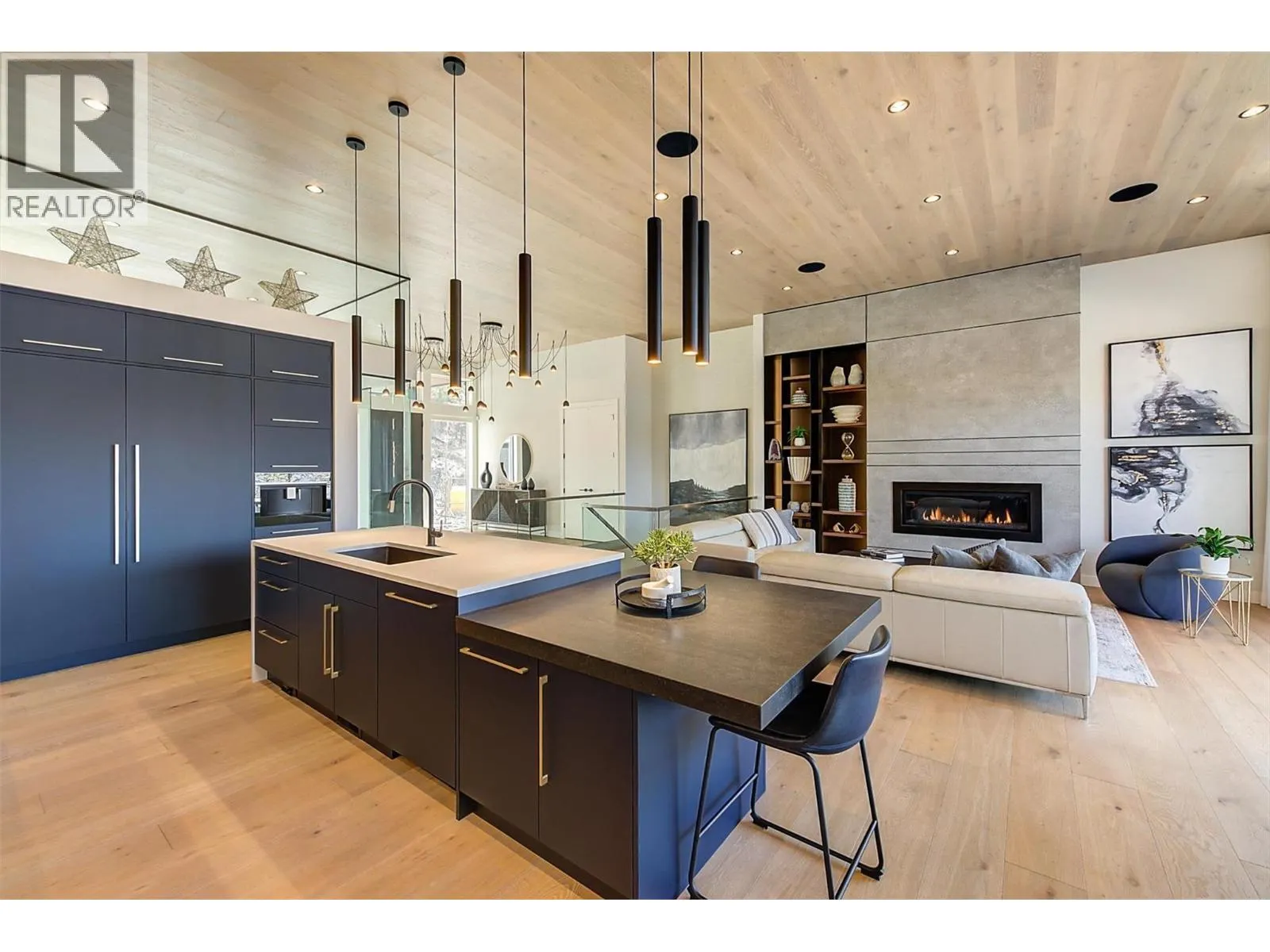 10178 Beacon Hill Drive