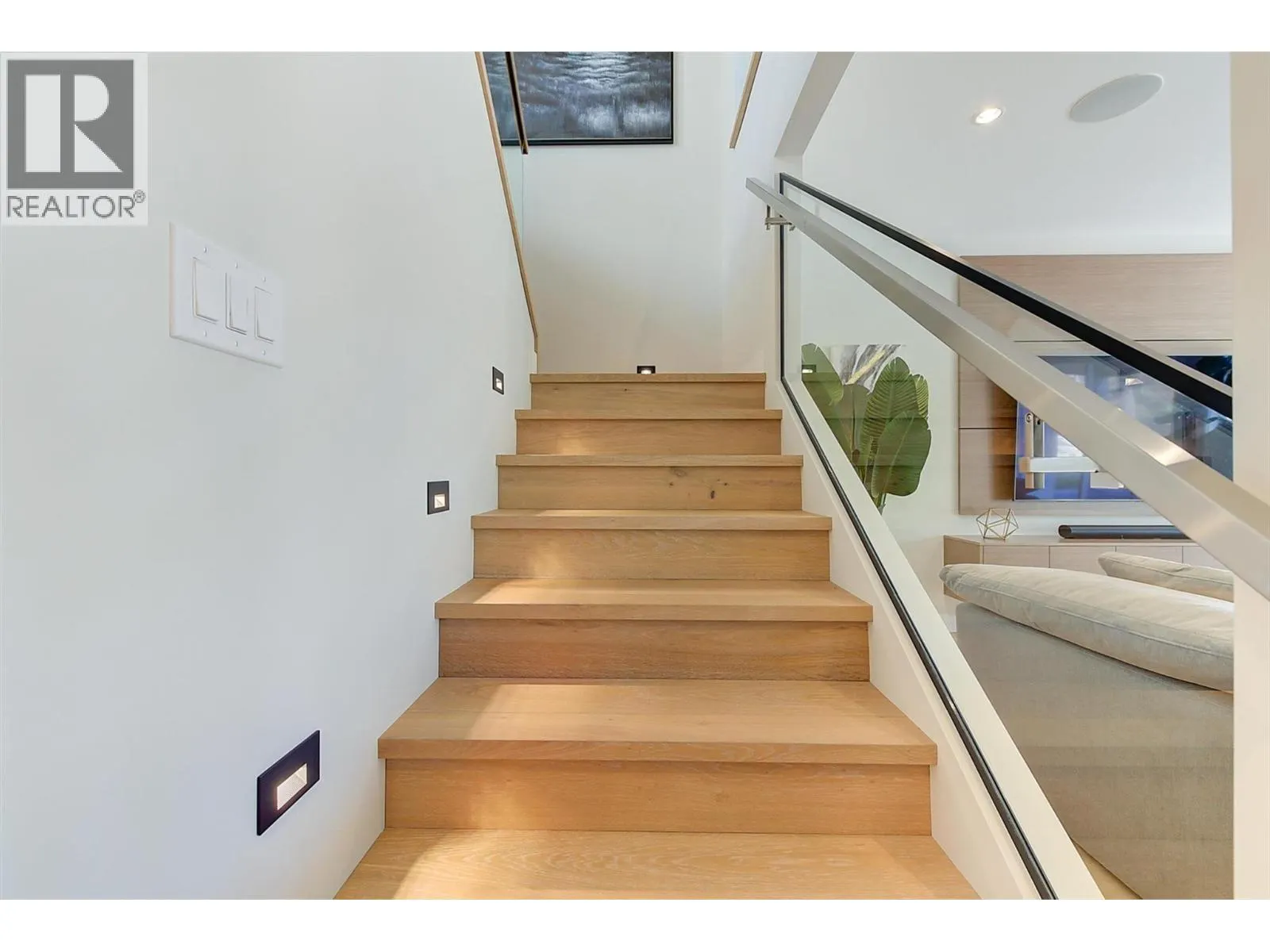 10178 Beacon Hill Drive