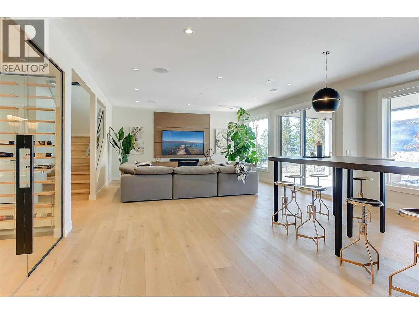 10178 Beacon Hill Drive