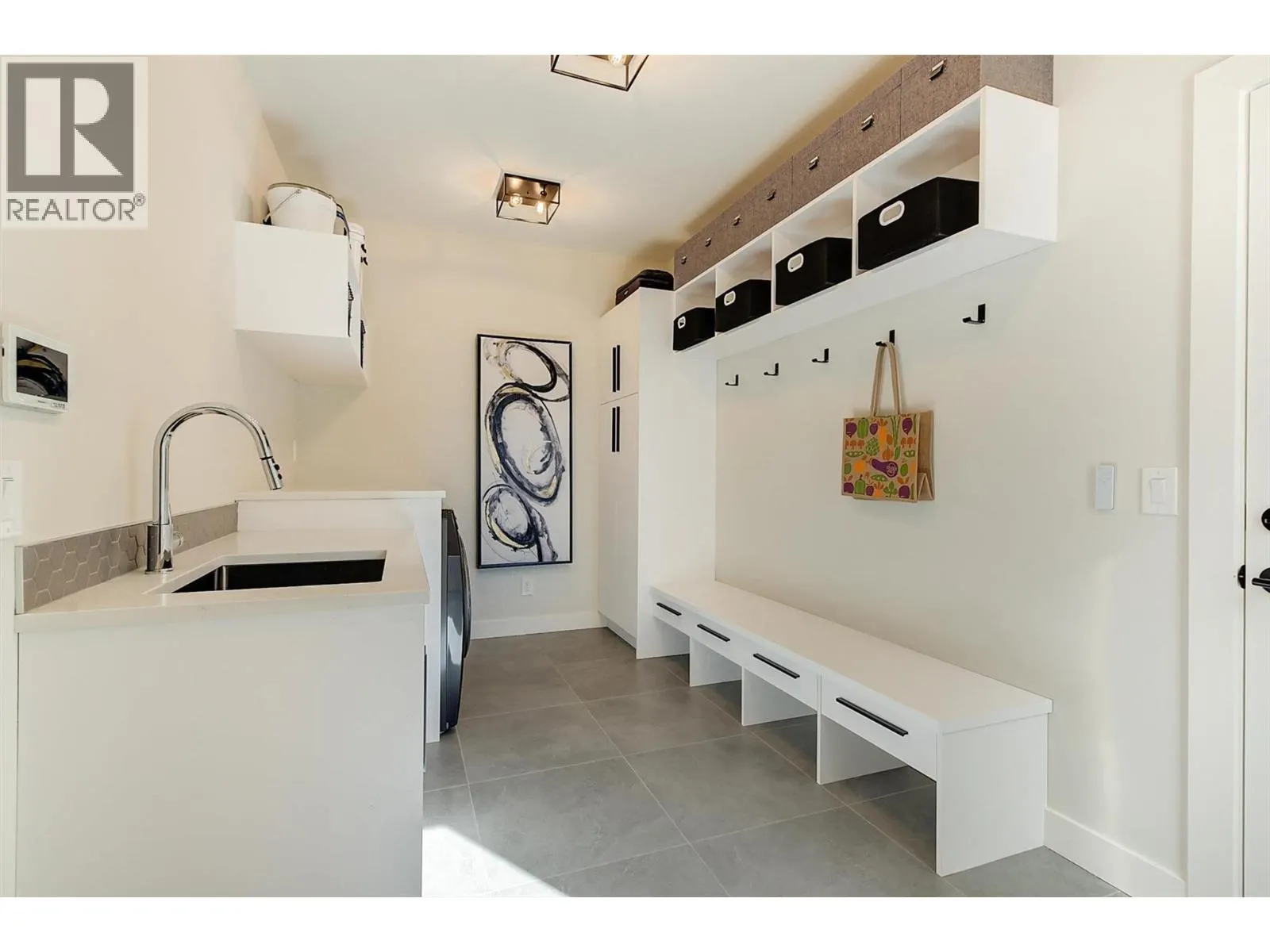 10178 Beacon Hill Drive