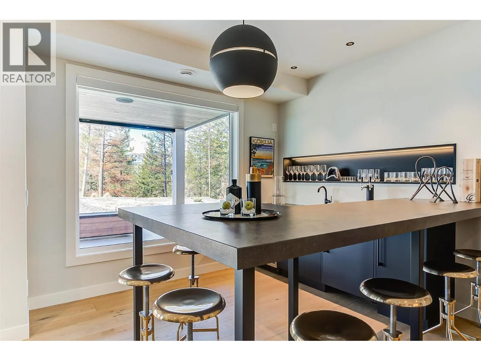 10178 Beacon Hill Drive
