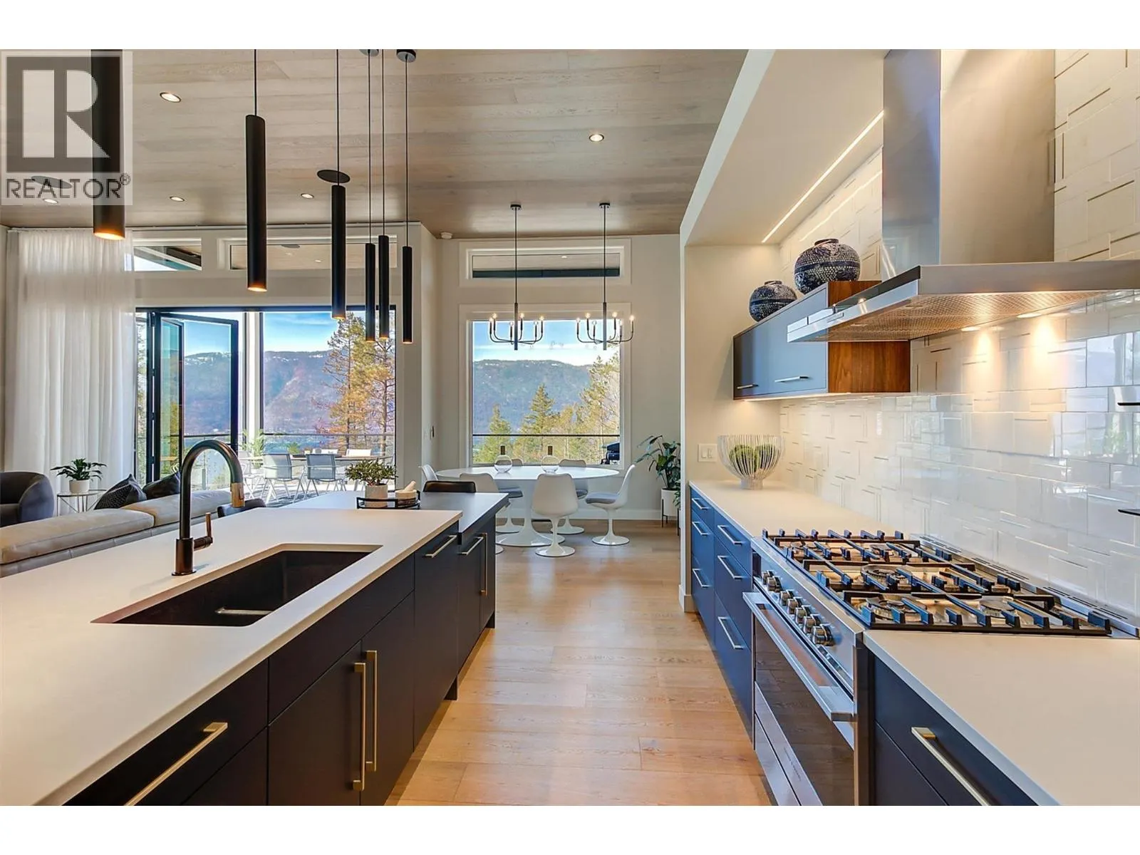 10178 Beacon Hill Drive