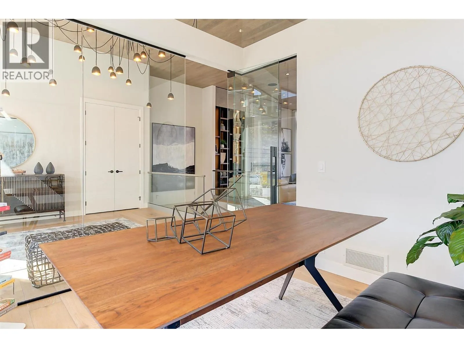 10178 Beacon Hill Drive