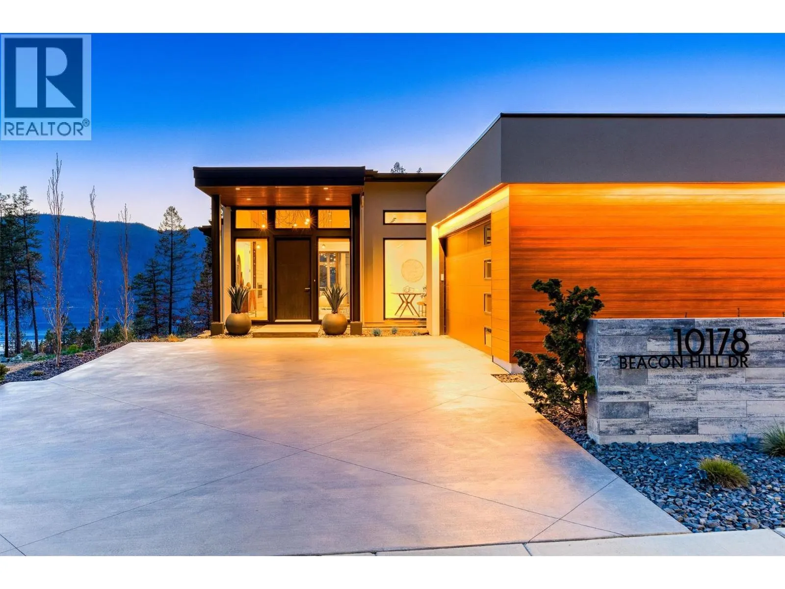 10178 Beacon Hill Drive