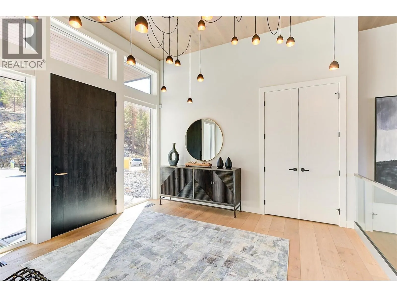 10178 Beacon Hill Drive