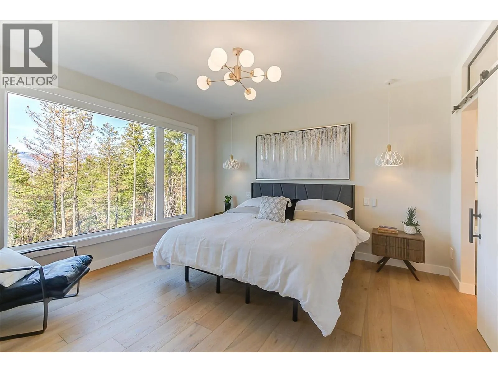 10178 Beacon Hill Drive