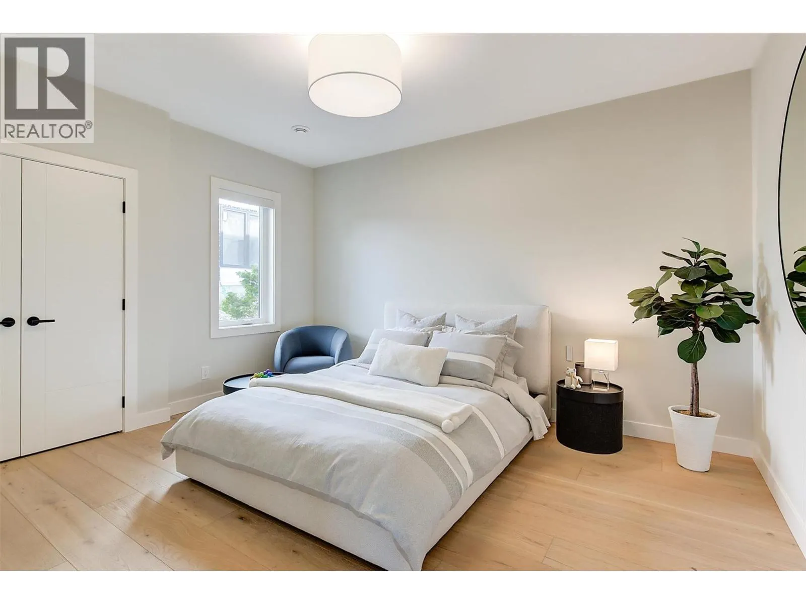 10178 Beacon Hill Drive