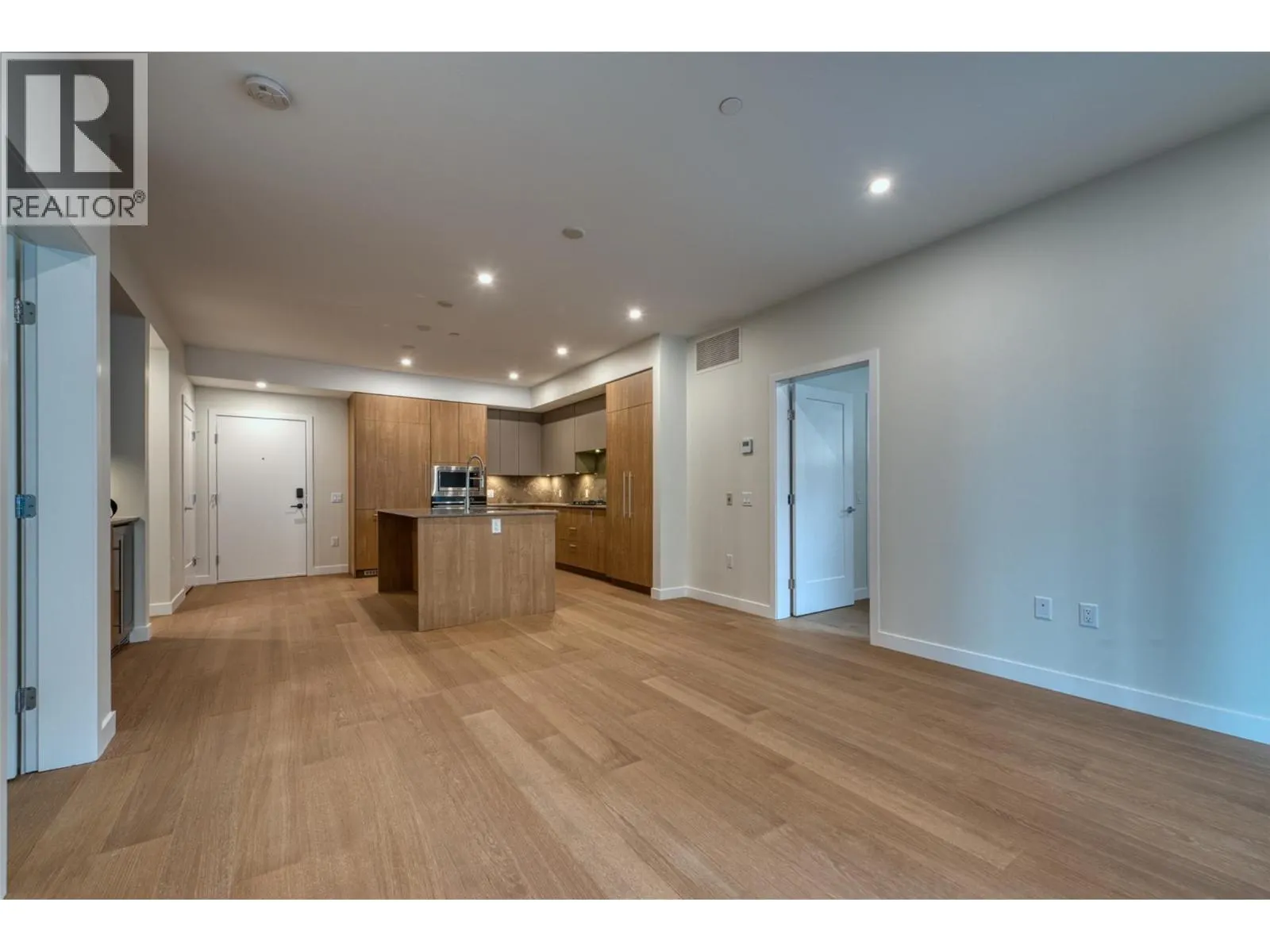 9654 Benchland Drive Unit# 201