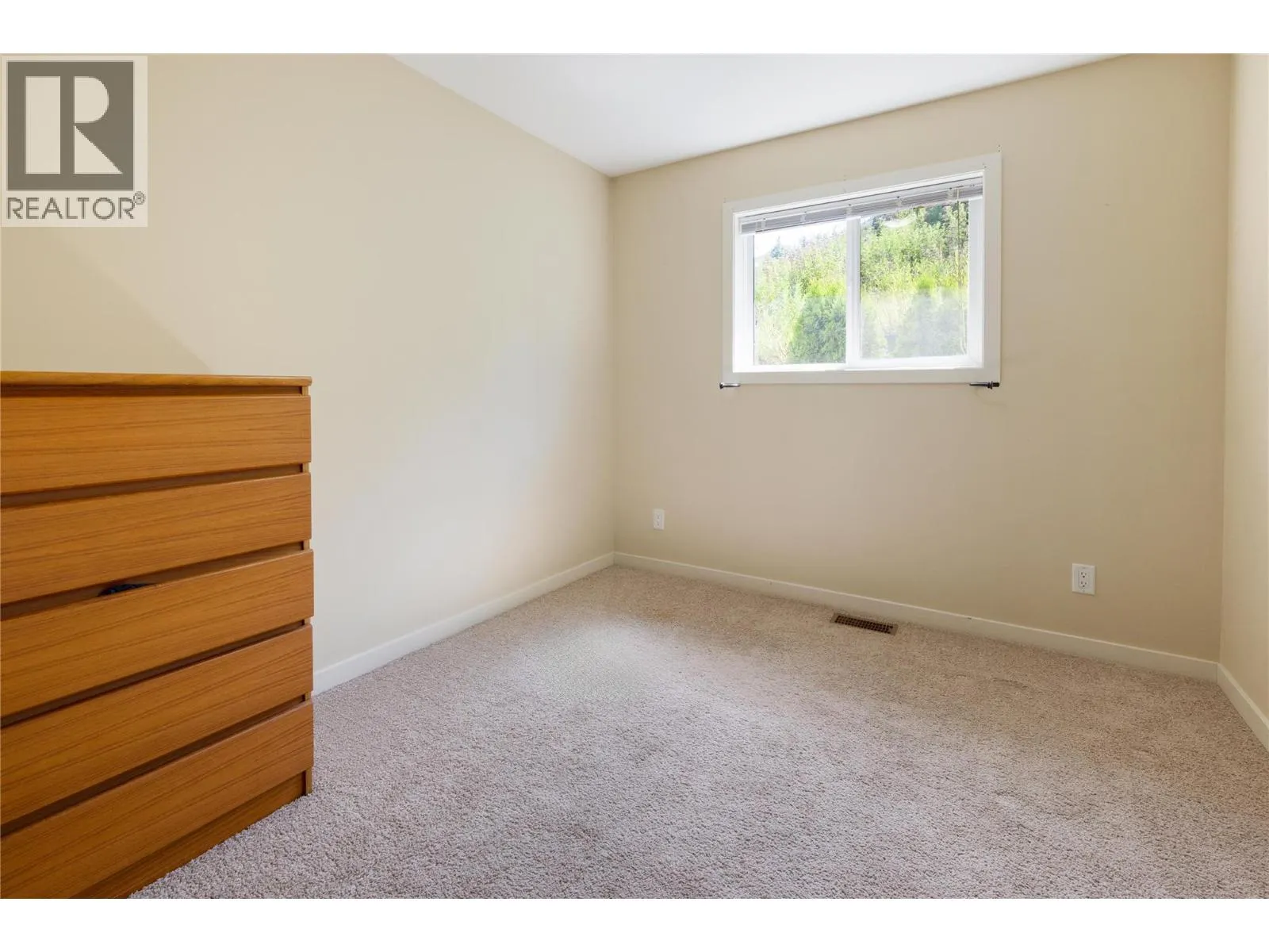 171 17 Street SE Unit# 2